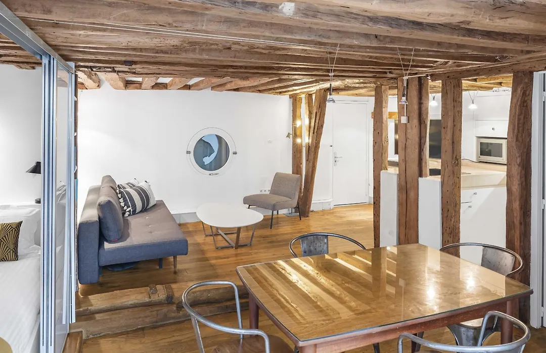 Petit Chalet-1